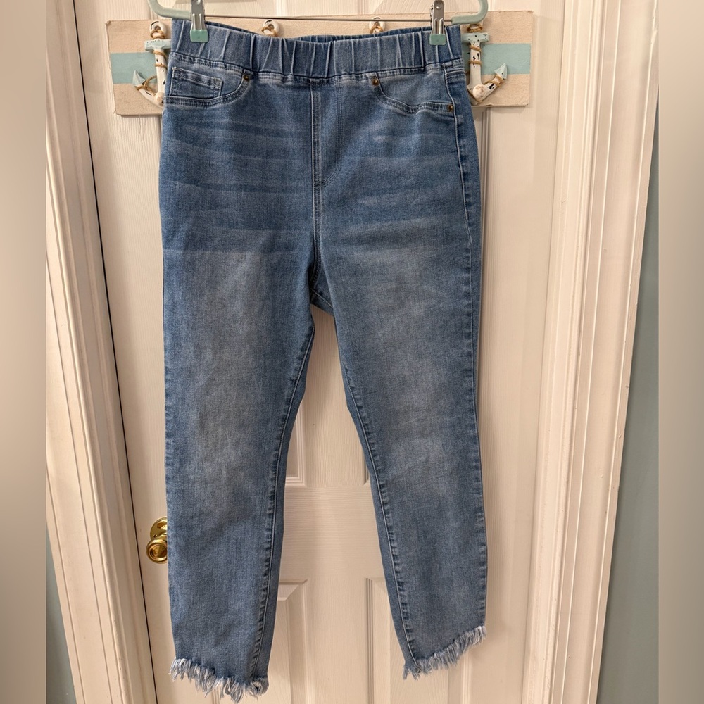 Mudpie Pull-On Folly Raw Hem Blue Jeans Sz Lg